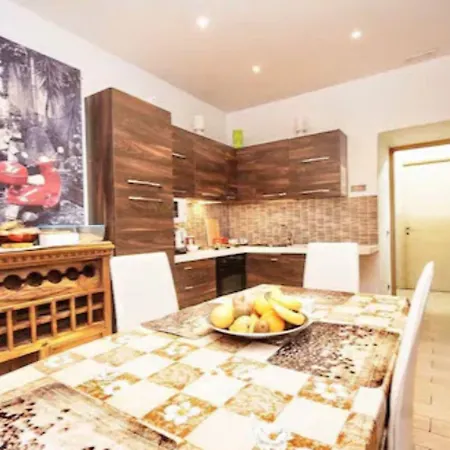 Next Stop St Peter 4*