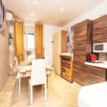 Next Stop St Peter בית הארחה רומא