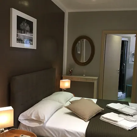 Next Stop St Peter בית הארחה 4*