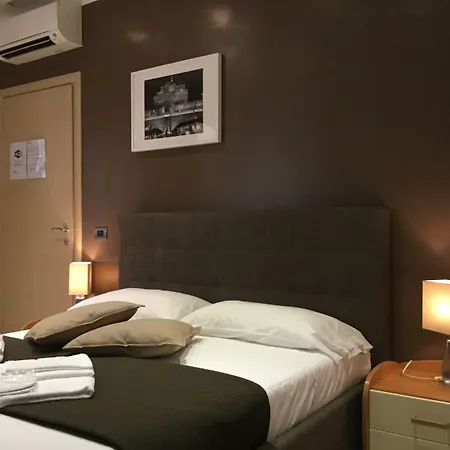 בית הארחה Next Stop St Peter רומא